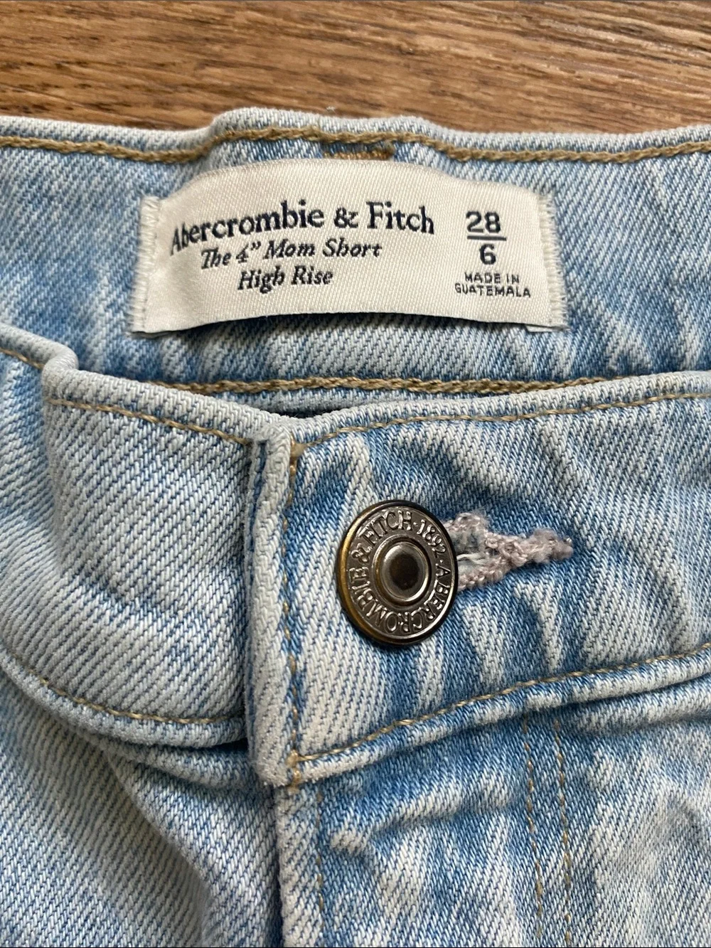 Abercrombie & Fitch 4” Mom Short High Rise Womens 6 - Picture 4 of 5